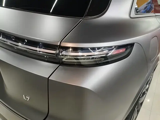 Li Auto L7 — Фото автомобиля 7