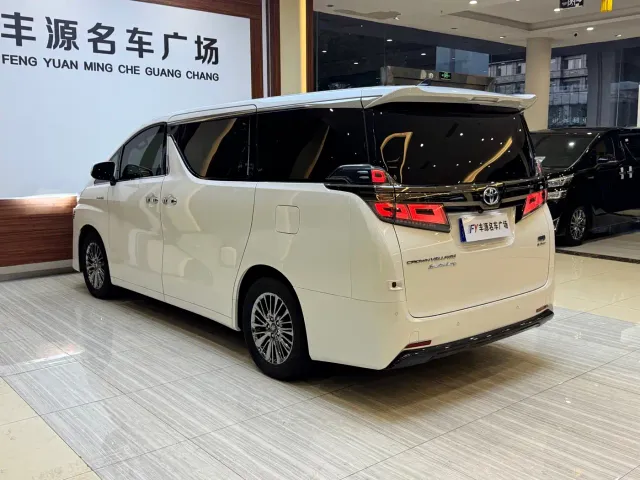 Toyota Vellfire — Фото автомобиля 27