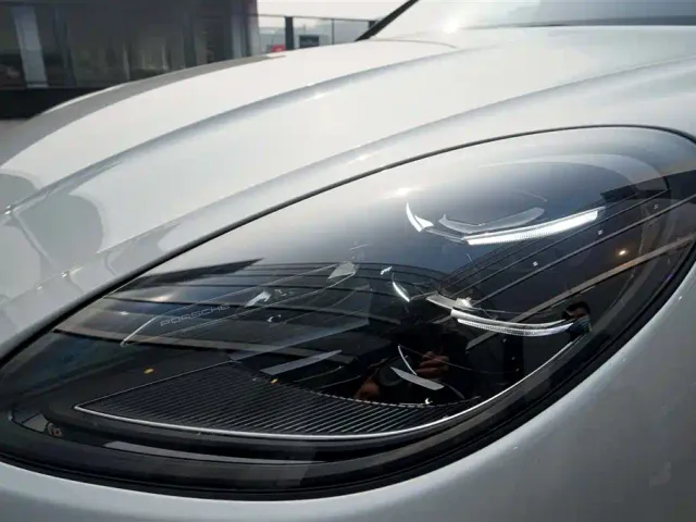 Porsche Macan — Фото автомобиля 10