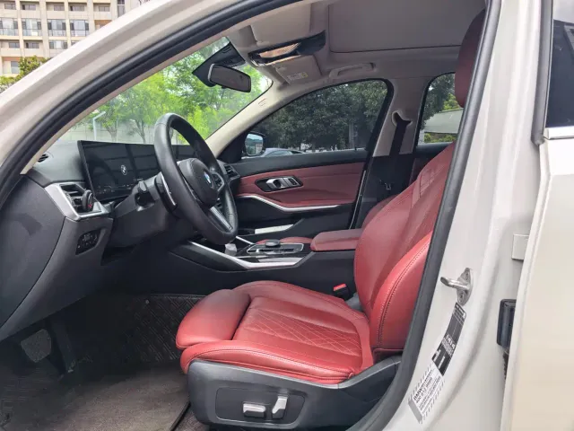 BMW 3 Series — Фото автомобиля 4