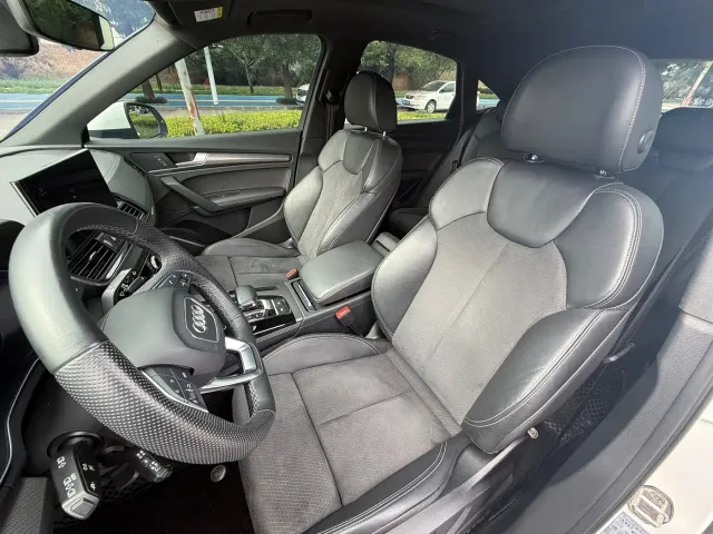 Audi Q5L Sportback — Фото автомобиля 10