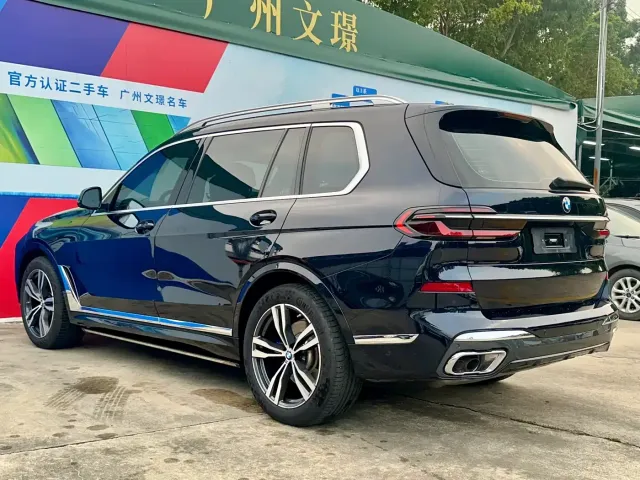 BMW X7 — Фото автомобиля 7
