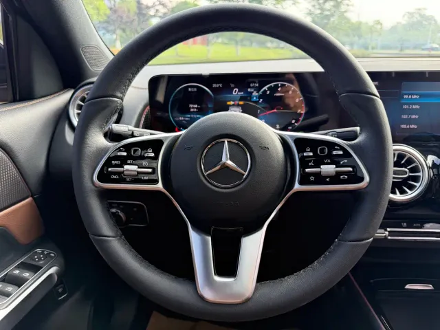 Mercedes-Benz GLB-Class — Фото автомобиля 14