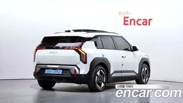 Kia EV3 — Фото автомобиля 2