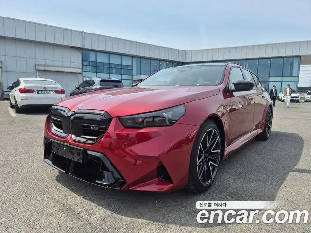 BMW M5 G90 — Фото автомобиля 2