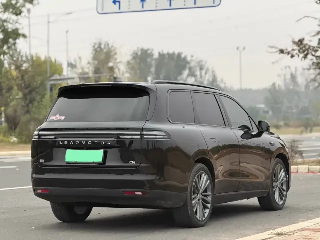Leapmotor C16 — Фото автомобиля 7