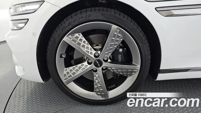 Genesis G80 Бензин 2.5 турбо AWD — Фото автомобиля 5