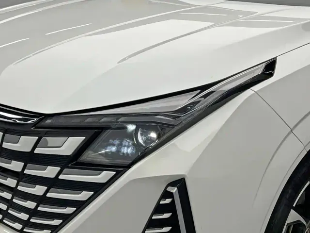 Changan UNI-Z — Фото автомобиля 11