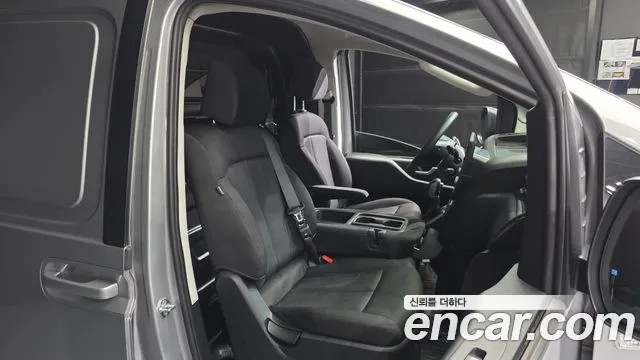 Hyundai Staria Staria Карго 3 места — Фото автомобиля 12