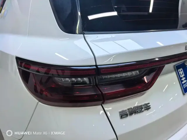 Geely Vision X6 — Фото автомобиля 12