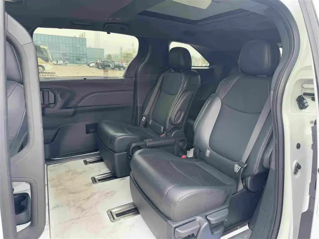 Toyota Granvia — Фото автомобиля 14