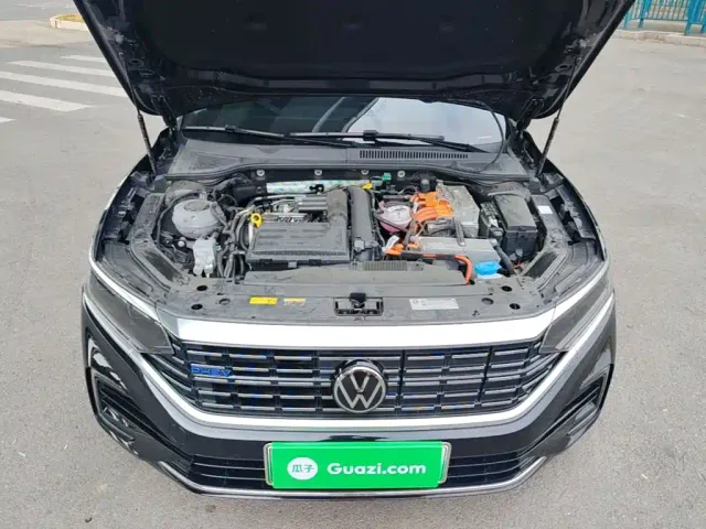 Volkswagen Passat — Фото автомобиля 19