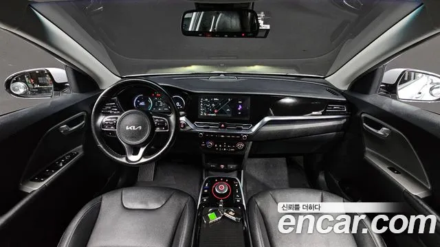 Kia Niro — Фото автомобиля 9