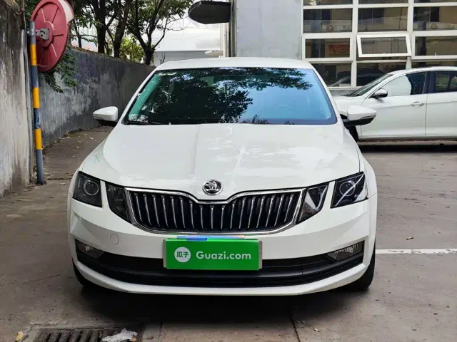 Skoda Octavia — Фото автомобиля 2