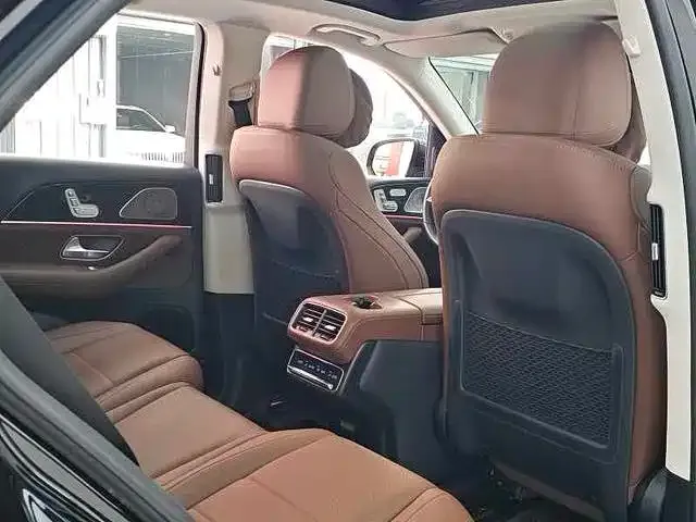 Mercedes-Benz GLE-Class — Фото автомобиля 16