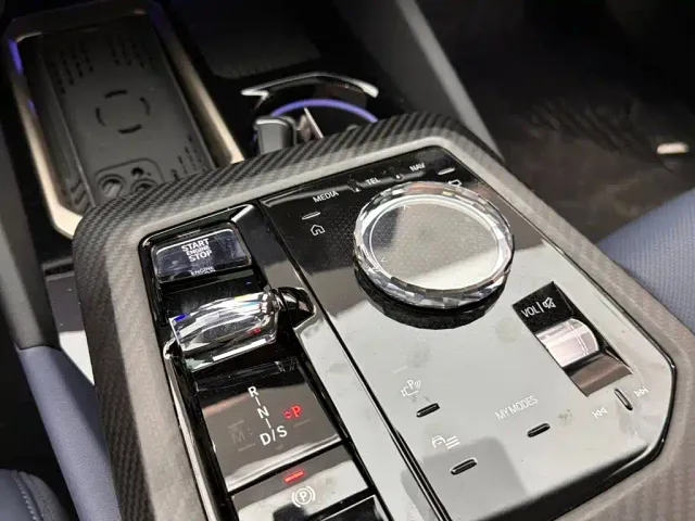 BMW 5 Series — Фото автомобиля 15