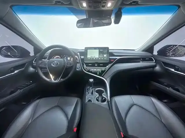 Toyota Camry — Фото автомобиля 8
