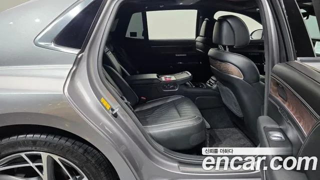 Genesis G90 Бензин 3.5 турбо AWD — Фото автомобиля 12