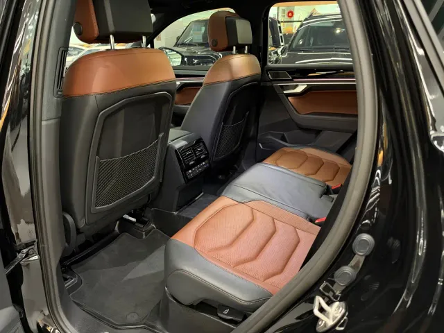 Volkswagen Touareg — Фото автомобиля 6