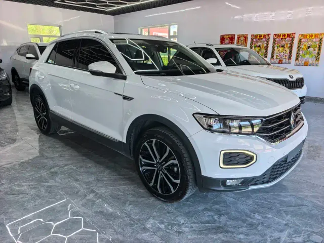 Volkswagen T-Roc — Фото автомобиля 2