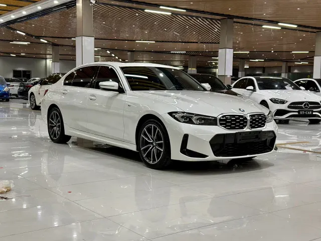 BMW 3 Series — Фото автомобиля 3