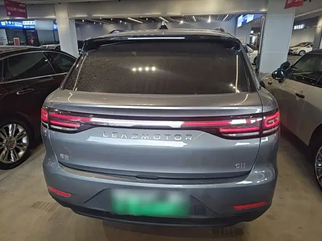 Leapmotor C11 — Фото автомобиля 5