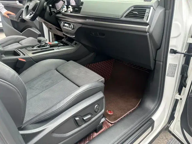 Audi Q5L Sportback — Фото автомобиля 27