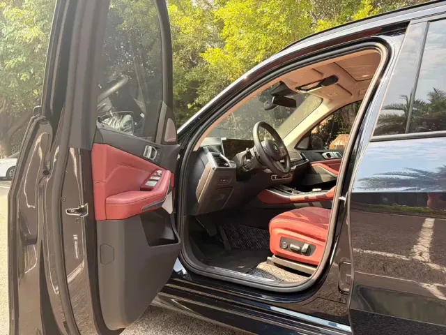 BMW X5 — Фото автомобиля 4
