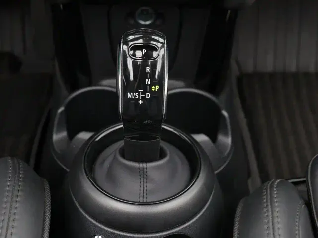 MINI Hatch — Фото автомобиля 15