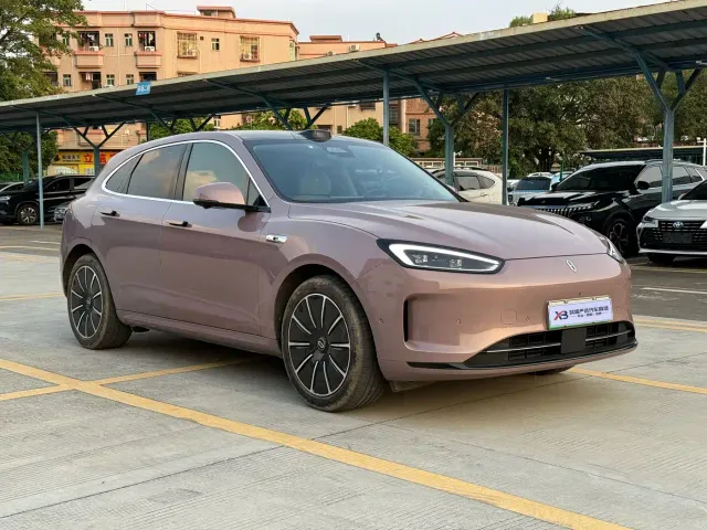 Aito M5 — Фото автомобиля 2