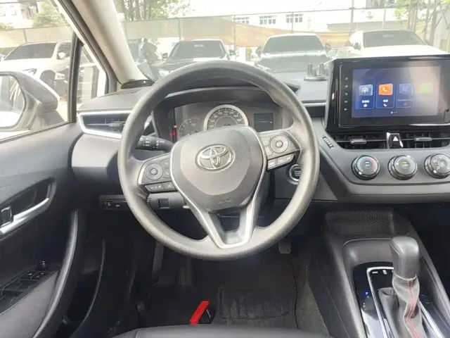 Toyota Corolla — Фото автомобиля 10