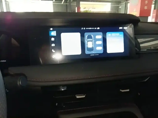 Roewe i5 — Фото автомобиля 12