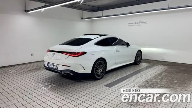 Mercedes-Benz E-Class E-класс W214 E300 4MATIC Exclusive — Фото автомобиля 2