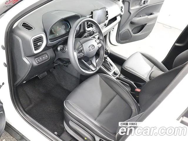 Hyundai Venue — Фото автомобиля 10