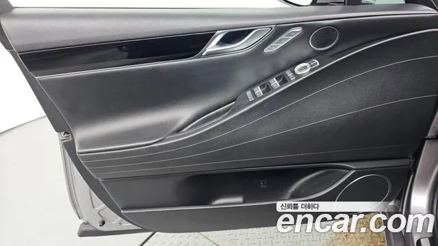 Genesis G80 Бензин 2.5 турбо AWD — Фото автомобиля 21