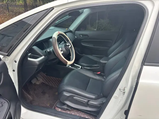 Honda Fit — Фото автомобиля 6