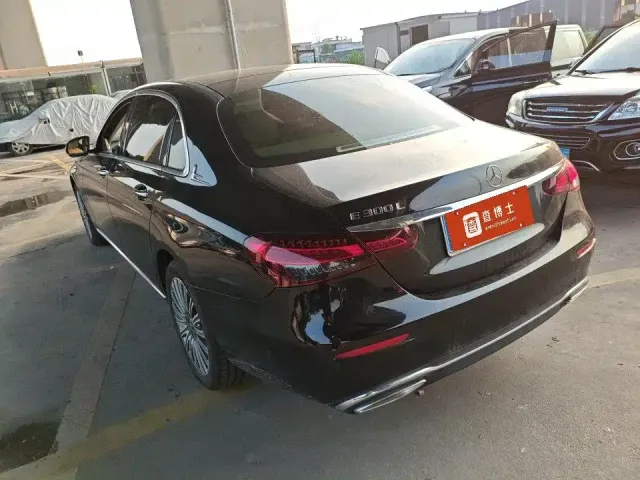 Mercedes-Benz Mercedes-Benz E-Class 2022 E 300 L Fashion — Фото автомобиля 6