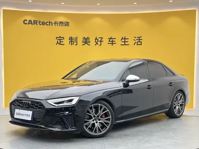 Фотография автомобиля — Audi S4