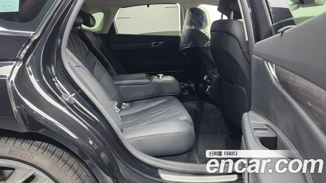 Genesis G80 Бензин 2.5 турбо AWD — Фото автомобиля 12