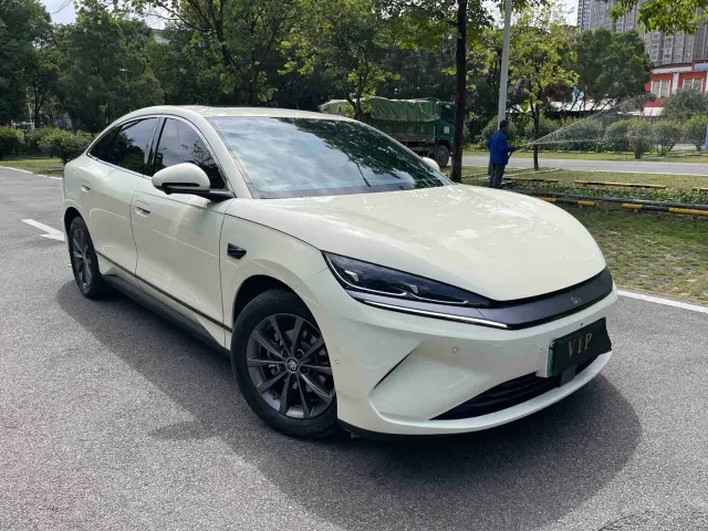 BYD Qin L — Фото автомобиля 3