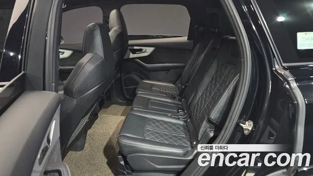 Audi Q7 55 TFSI quattro Premium — Фото автомобиля 12