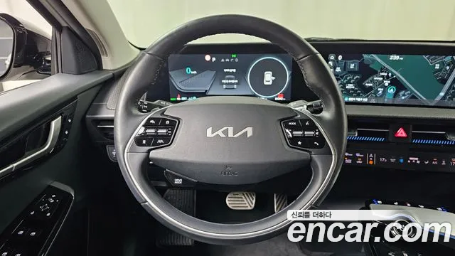 Kia EV6 — Фото автомобиля 12