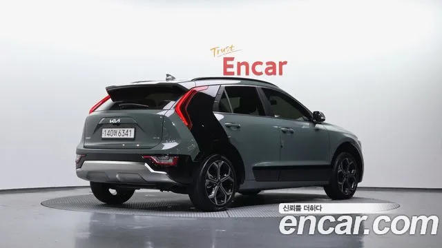 Kia Niro The All New Niro Signature — Фото автомобиля 2