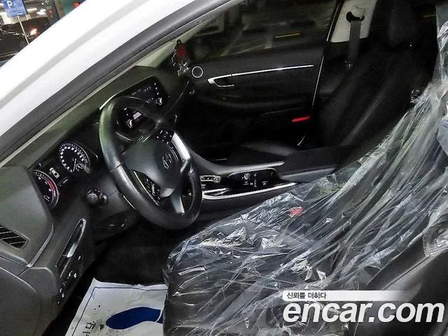 Hyundai Sonata Sonata (DN8) 2.0 LPG(Для проката) — Фото автомобиля 18
