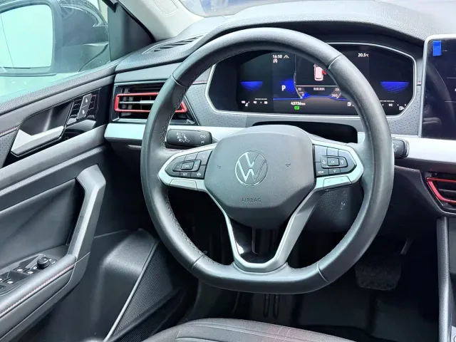 Volkswagen Lavida — Фото автомобиля 7