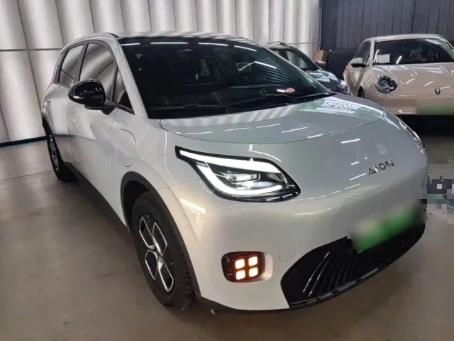 GAC Aion UT — Фото автомобиля 3