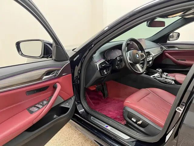 BMW BMW 5 Series 2022 Facelift 530Li Leading M Sport Package — Фото автомобиля 8