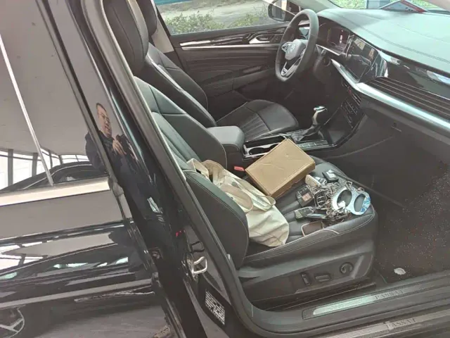 Volkswagen Passat — Фото автомобиля 24