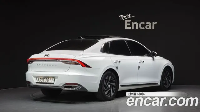 Hyundai Grandeur Grandeur (New) Hybrid — Фото автомобиля 2
