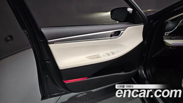 Hyundai Grandeur New — Фото автомобиля 13